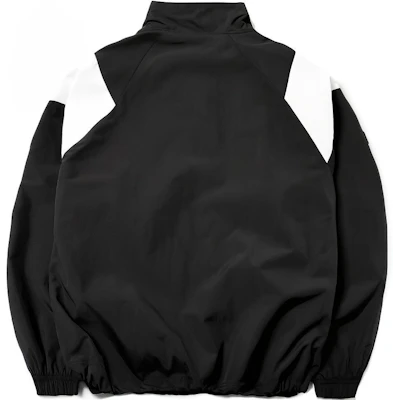MLB 紐約洋基隊Logo拼色拉鍊外套 黑/白 男女適用 3AWJ07014-50BKS Lookbook MLB 紐約洋基隊Logo拼色拉鍊外套 黑/白 男女適用 3AWJ07014-50BKS