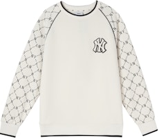 MLB New York Yankees Logo Crewneck Sweatshirt Unisex Beige - Fall Collection. 3AMTM0814-50CRS MLB New York Yankees Logo Crewneck Sweatshirt Unisex Beige - Fall Collection. 3AMTM0814-50CRS