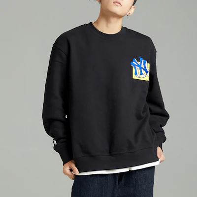 MLB New York Yankees Logo Crewneck Sweatshirt Unisex - Black 3AMTL0426-50BKS Details for MLB New York Yankees Logo Crewneck Sweatshirt Unisex - Black 3AMTL0426-50BKS