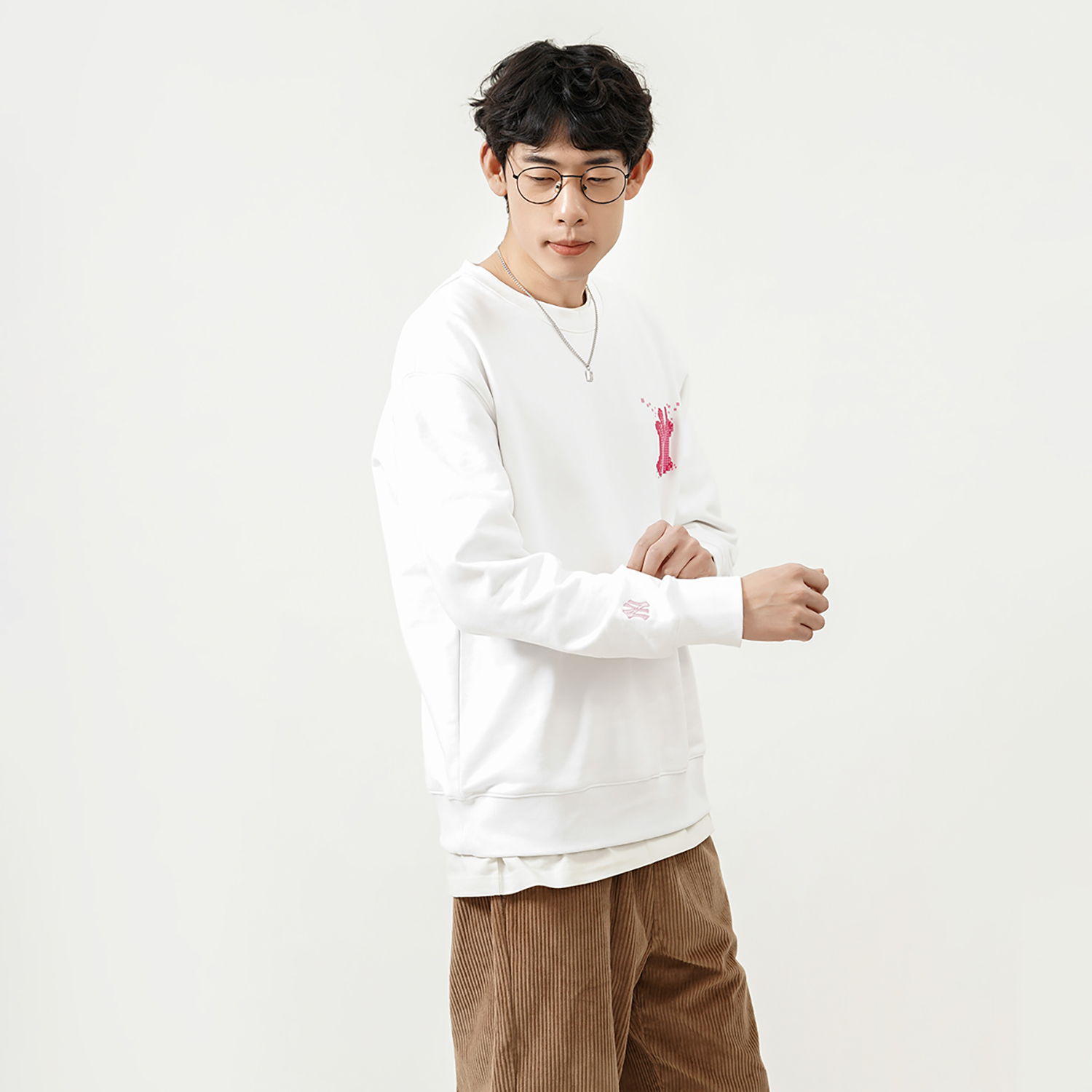 MLB New York Yankees Logo Crewneck Sweatshirt Unisex Off-White 3AMTP0121-50WHS 圖 8