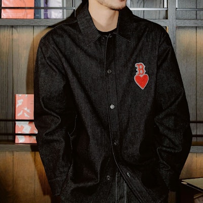 Camisa Negra Unisex MLB Yankees Logo Bordado Manga Larga Denim. 3ADRH0124-43BKS Purchase Camisa Negra Unisex MLB Yankees Logo Bordado Manga Larga Denim. 3ADRH0124-43BKS