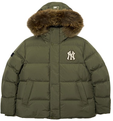 MLB 紐約洋基隊綠色Logo加厚連帽寬鬆羽絨外套 男女適穿 3ADJB0516-50KAD Buy MLB 紐約洋基隊綠色Logo加厚連帽寬鬆羽絨外套 男女適穿 3ADJB0516-50KAD
