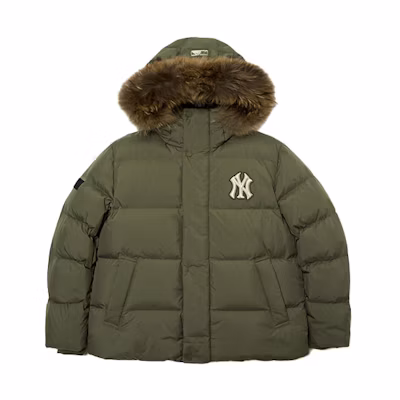 MLB New York Yankees Logo Green Oversized Hooded Winter Puffer Jacket Unisex. 3ADJB0516-50KAD