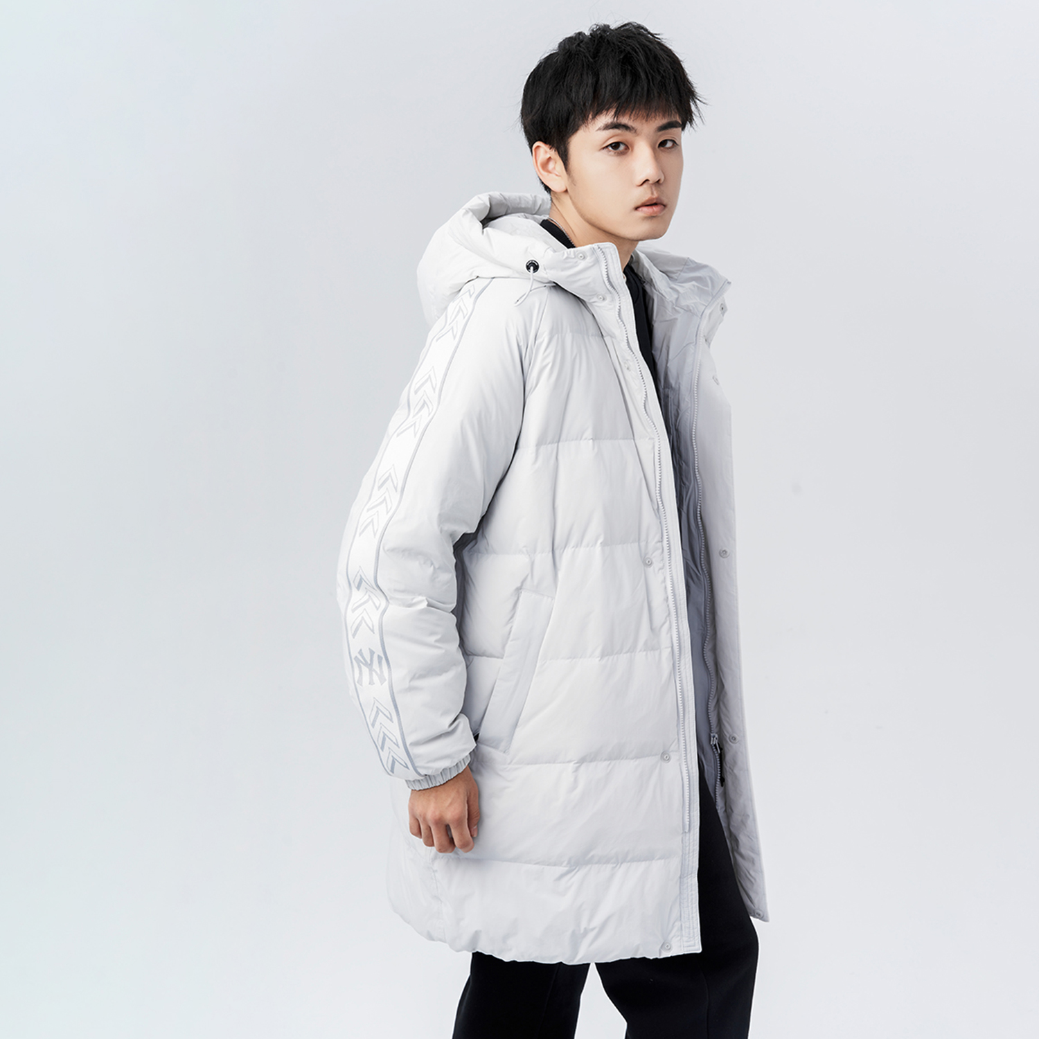 MLB New York Yankees Logo Long Down Hoodie Jacket Unisex Light Gray Winter Coat 3ADJJ0616-50GRL 圖 7