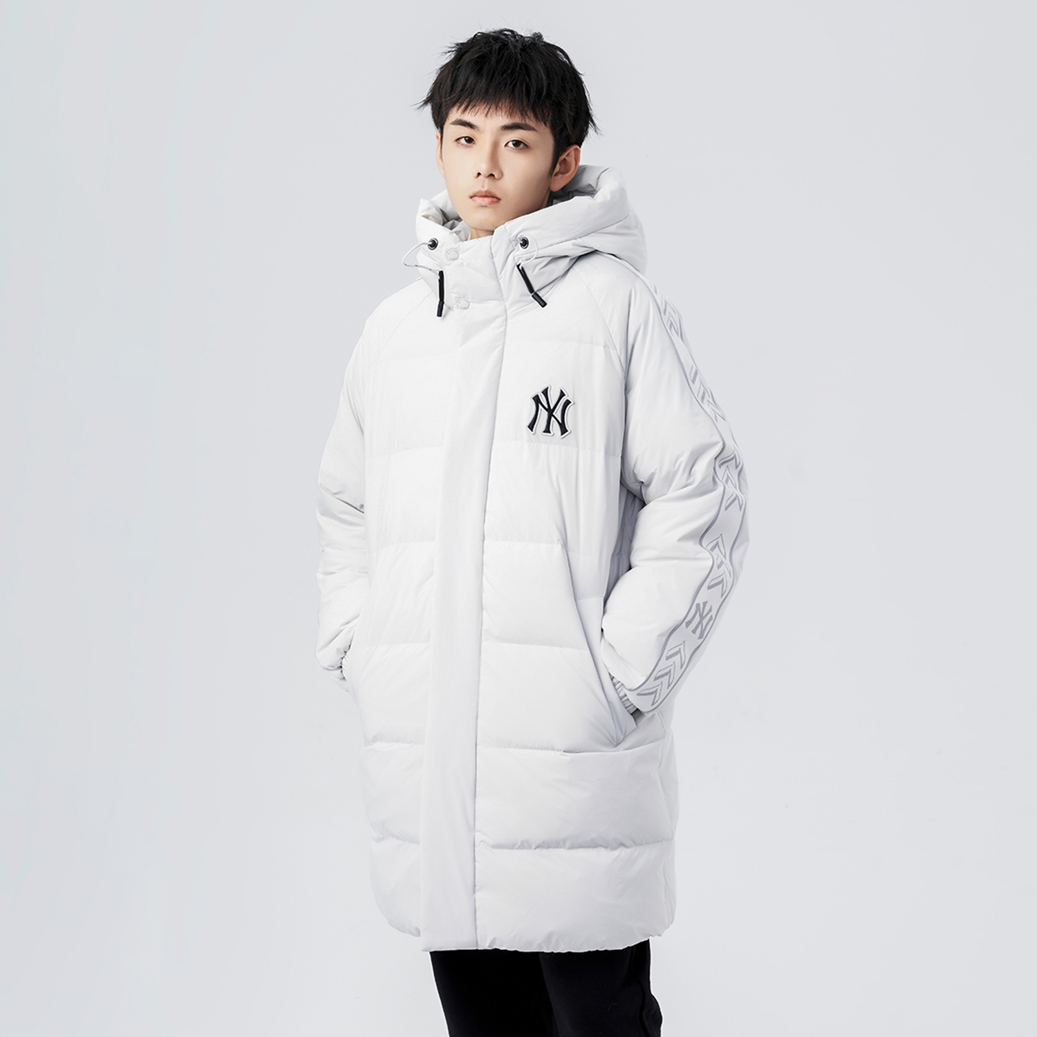 MLB New York Yankees Logo Long Down Hoodie Jacket Unisex Light Gray Winter Coat 3ADJJ0616-50GRL 圖 8