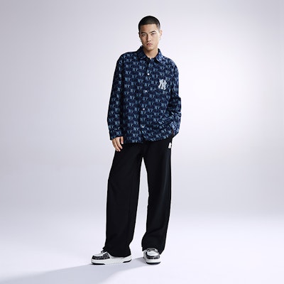 MLB New York Yankees Logo Print Denim Jacket Unisex - Deep Navy Blue 3ADRM0734-50NYD 1