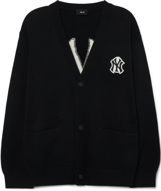 mlb-new-york-yankees-logo-v-neck-knit-sweater-unisex-black-3-akcb-0131-50-bks