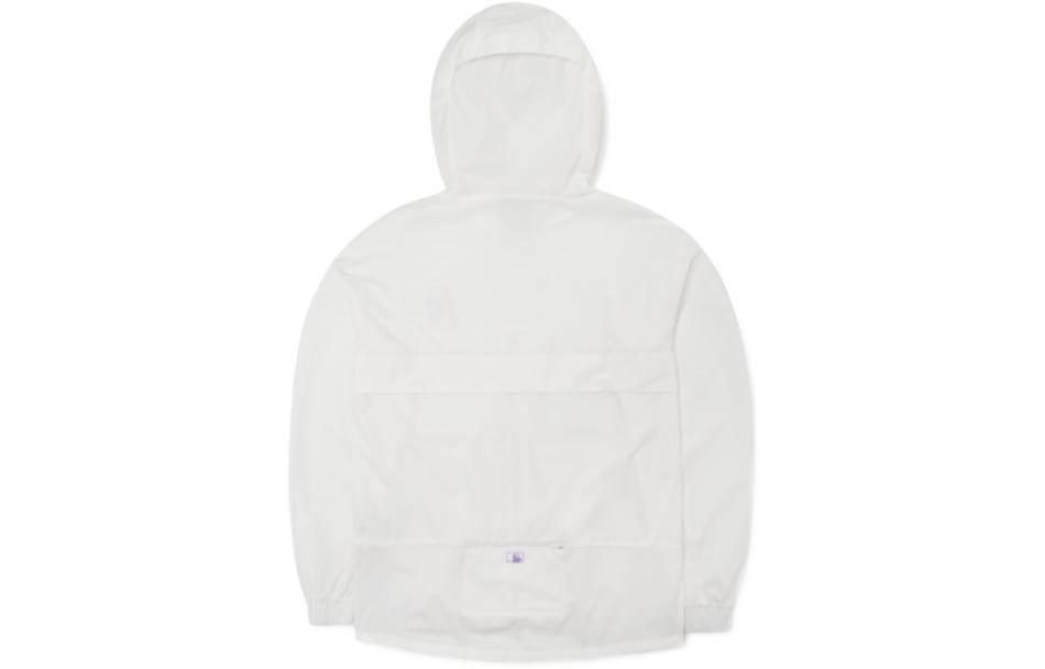 Lookbook Jaket MLB New York Yankees Logo Windbreaker Unisex Putih 3AWJA0121-50WHS