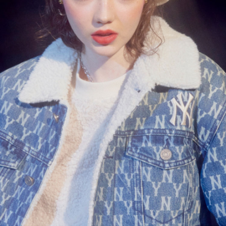 Details for MLB Jaket Denim Monogram Unisex New York Yankees Biru. 31JPN2041-50U