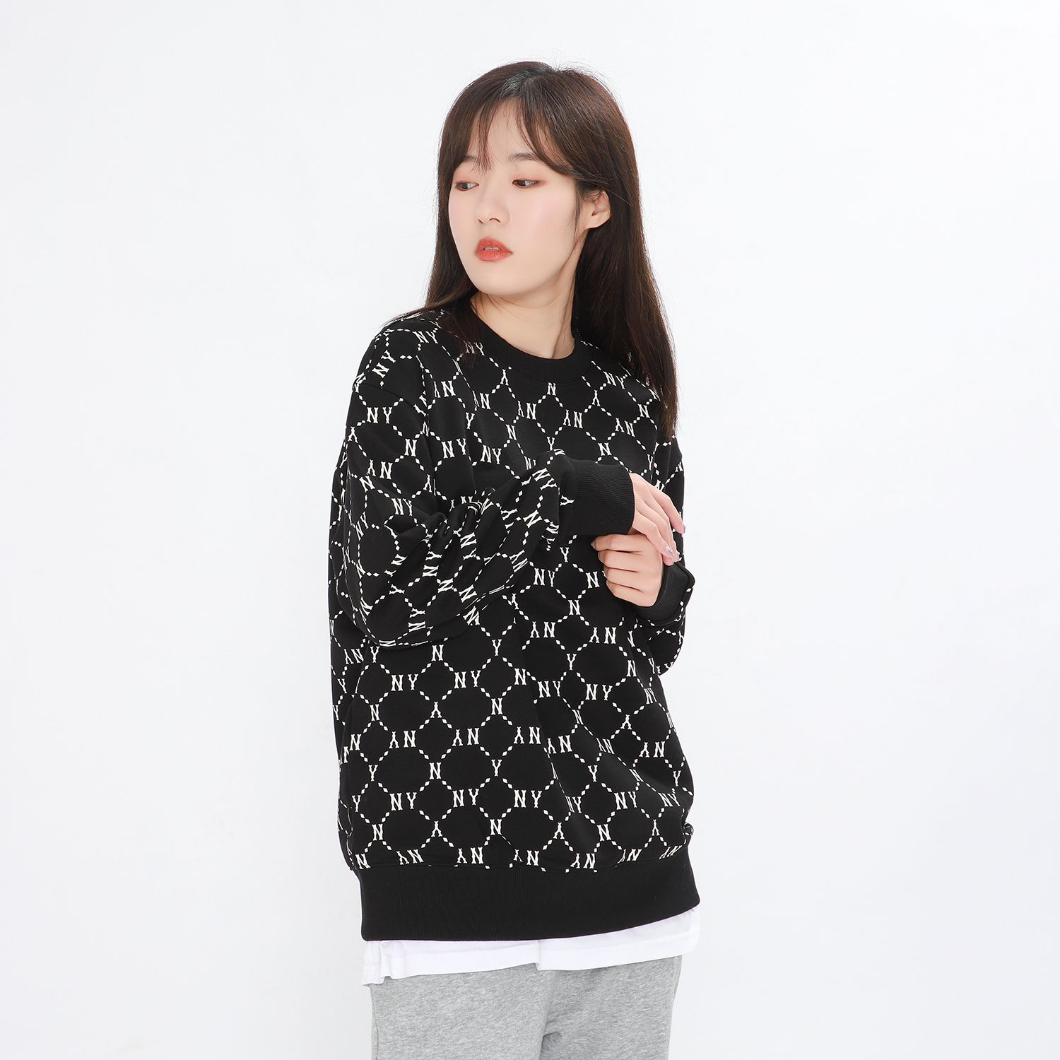 Purchase MLB 紐約洋基隊字母印花黑色男女款圓領衛衣 3AMTM0314-50BKS