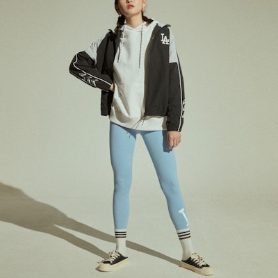 MLB纽约洋基复古拼色防风外套黑色男女款 31JPU4111-50L Purchase MLB纽约洋基复古拼色防风外套黑色男女款 31JPU4111-50L