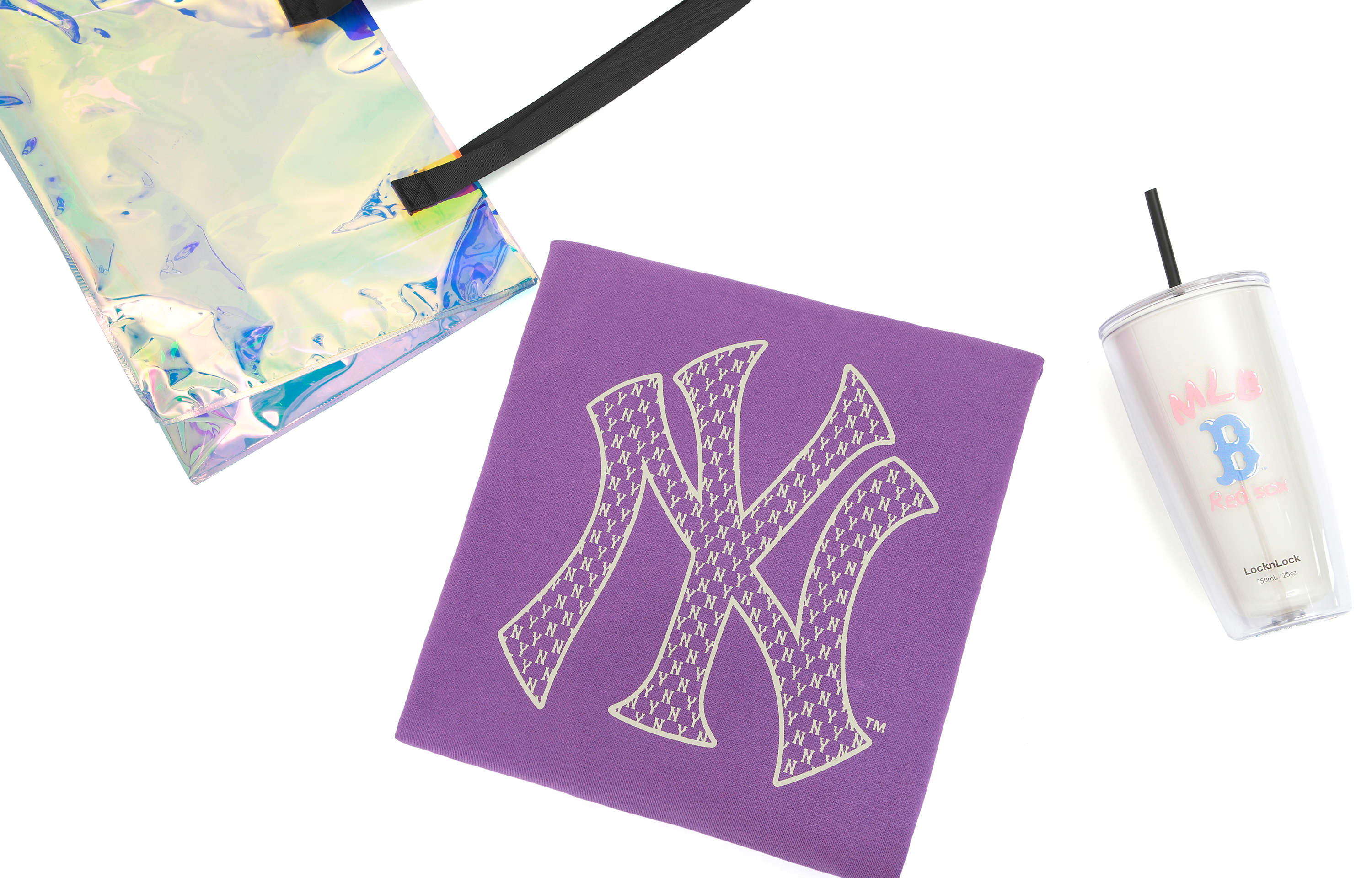 MLB New York Yankees Retro Crewneck Sweatshirt + Custom Tumbler + Holographic Bag 3AMTM0114-50LDDZHT