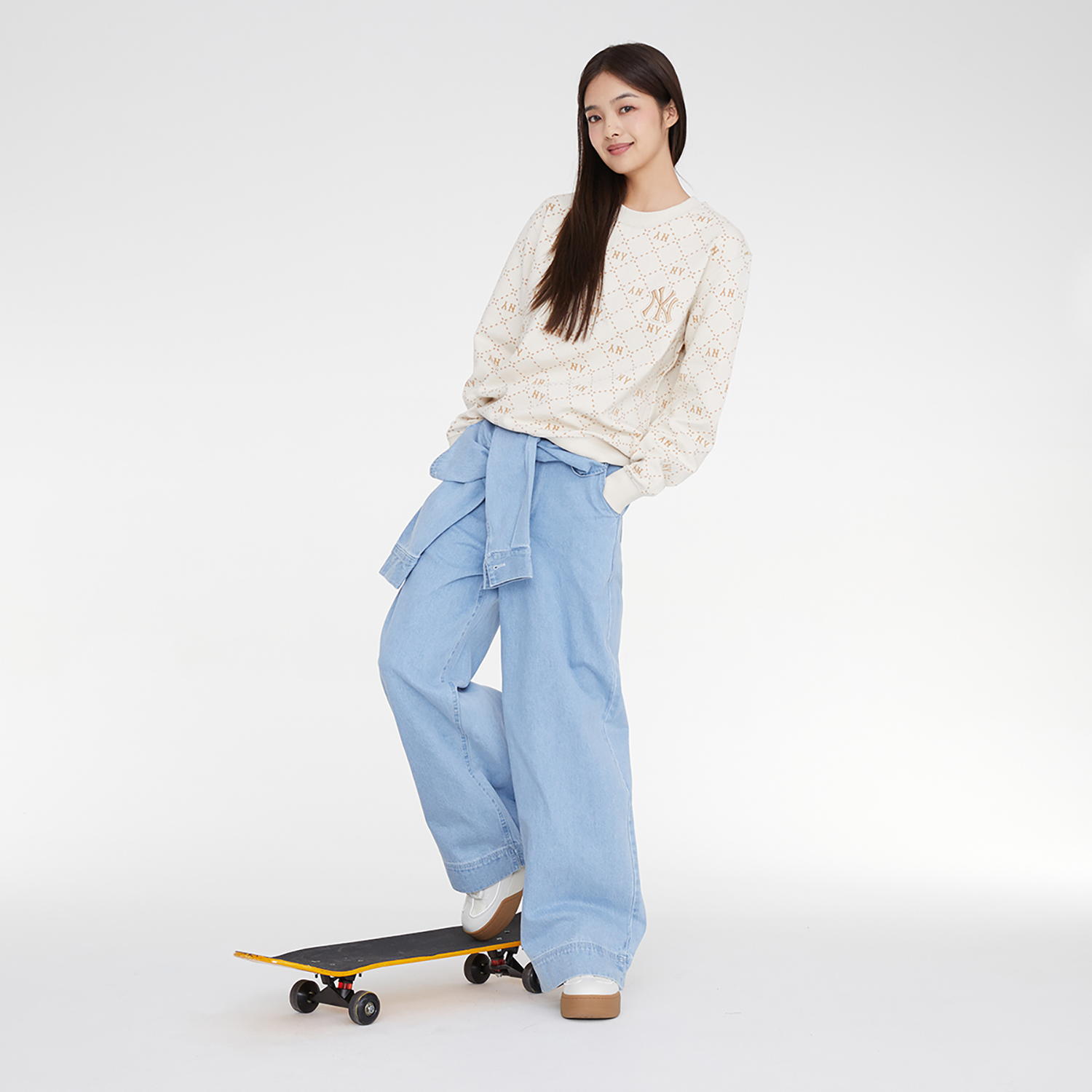 MLB New York Yankees Retro Diamond Sweatshirt Cream Unisex Crewneck 3AMTM0134-50CRD 圖 8