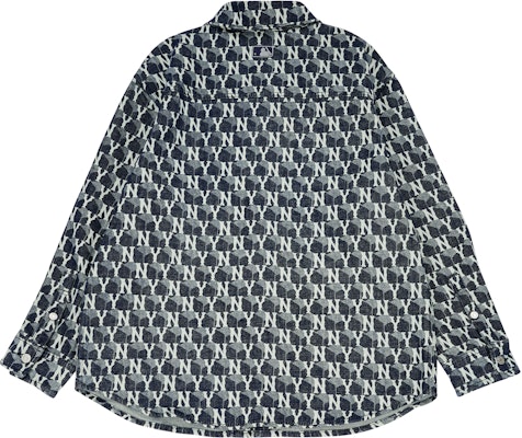 Camiseta MLB Yankees Retro Logo Manga Larga Azul Marino Unisex. 3ADRM0624-50NYD Lookbook Camiseta MLB Yankees Retro Logo Manga Larga Azul Marino Unisex. 3ADRM0624-50NYD