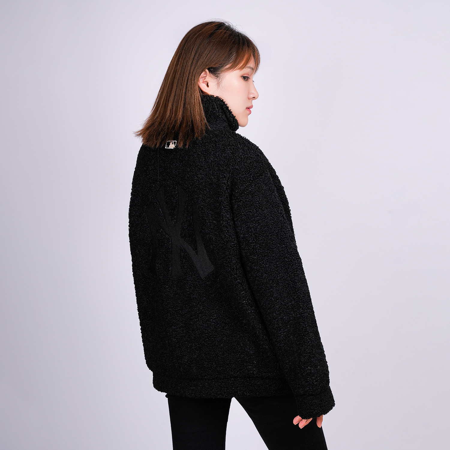 MLB New York Yankees Sherpa Half-Zip Pullover Sweatshirt Unisex Black 31MTF3061-50L 圖 6