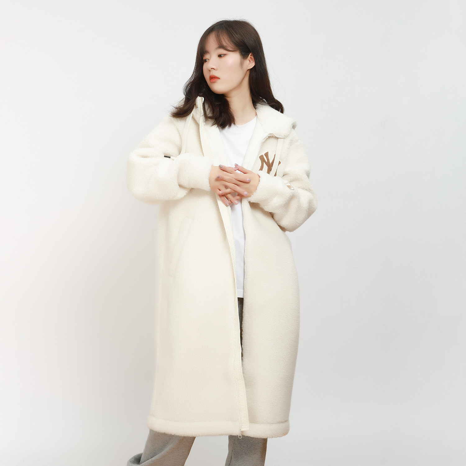 Shop MLB New York Yankees Sherpa Jacket Cream Unisex Casual Embroidered Coat. 3AJPF2816-50CRS