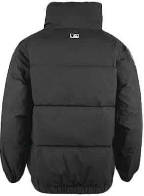MLB 紐約洋基男女同款短款立領羽絨外套 黑色 31DJS3961-50L Lookbook MLB 紐約洋基男女同款短款立領羽絨外套 黑色 31DJS3961-50L