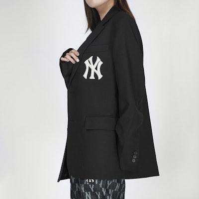 MLB ニューヨークヤンキース SS21 ソリッドブラック ボタンブレザーユニセックス. 3AJK01014-50BKS Details for MLB ニューヨークヤンキース SS21 ソリッドブラック ボタンブレザーユニセックス. 3AJK01014-50BKS