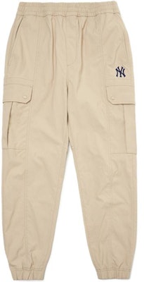 Pantalones Jogger Cargo Unisex MLB New York Yankees SS22 Logo Khaki. 3AWP00421-50BGS Order Pantalones Jogger Cargo Unisex MLB New York Yankees SS22 Logo Khaki. 3AWP00421-50BGS