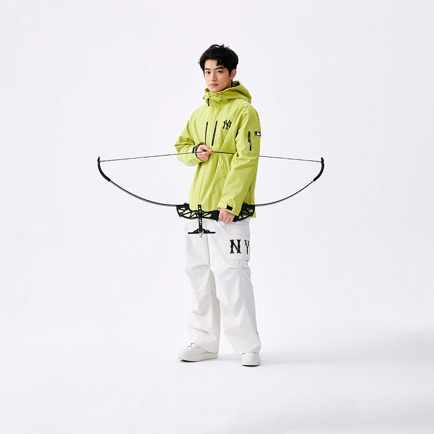 MLB New York Yankees SS25 Olive Windproof Logo Zip Hoodie Jacket Unisex. 3AWJB0351-50OLL 圖 7