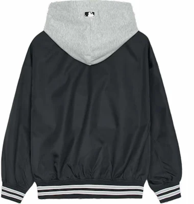 MLB New York Yankees Jaket Hitam Lengan Panjang Unisex Kasual Stylish. 3AJPV0451-50BKS Lookbook MLB New York Yankees Jaket Hitam Lengan Panjang Unisex Kasual Stylish. 3AJPV0451-50BKS