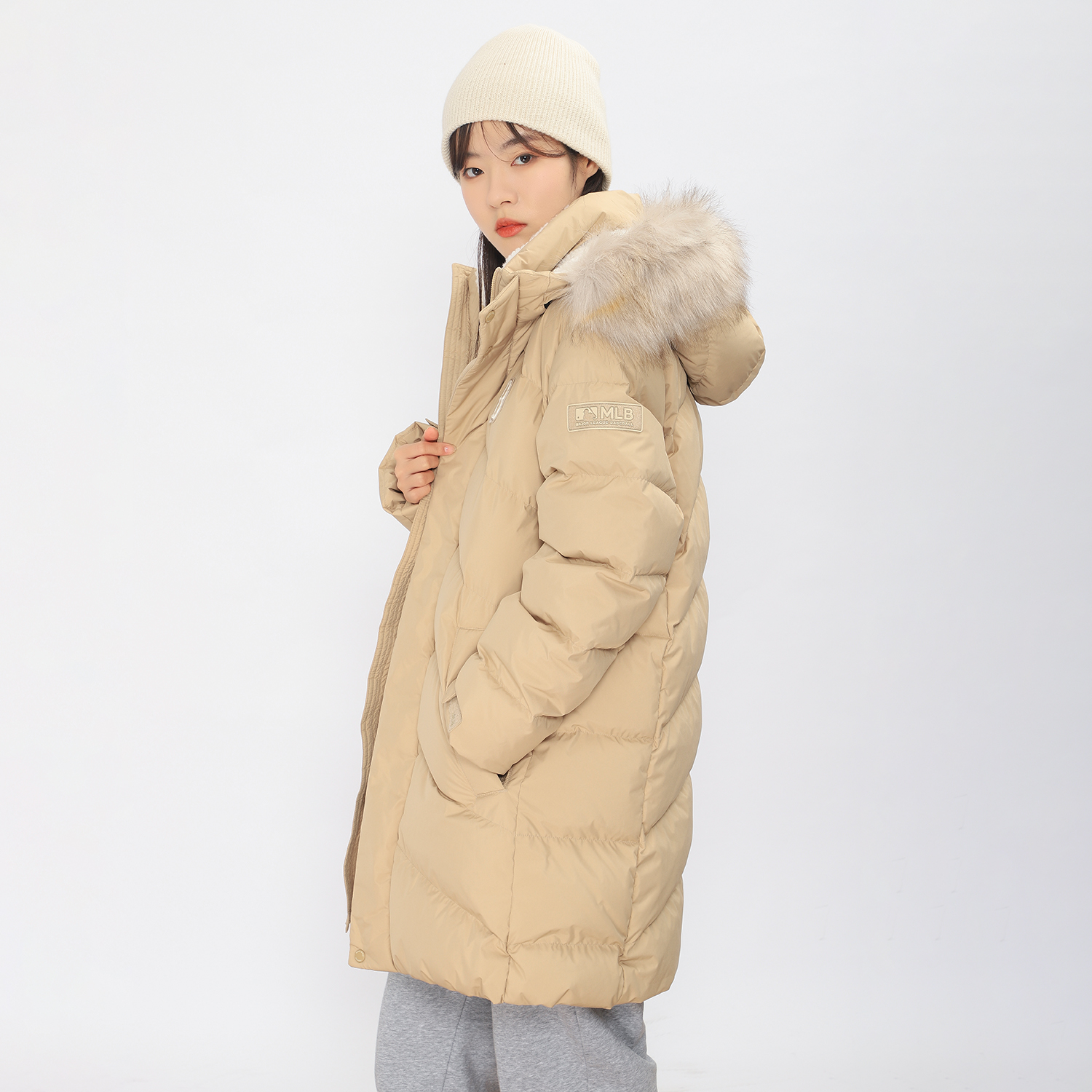 MLB New York Yankees Unisex Long Down Jacket Hoodie Sand Brown 3ADJEC616-43SAS 圖 12