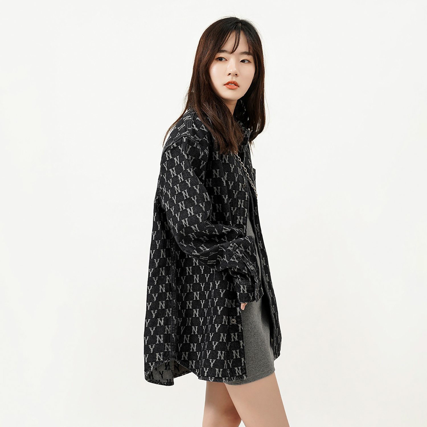 Details for MLB New York Yankees Vintage Full-Print Denim Shirt Unisex Dark Gray Long Sleeve 3ADRMN321-50GRD