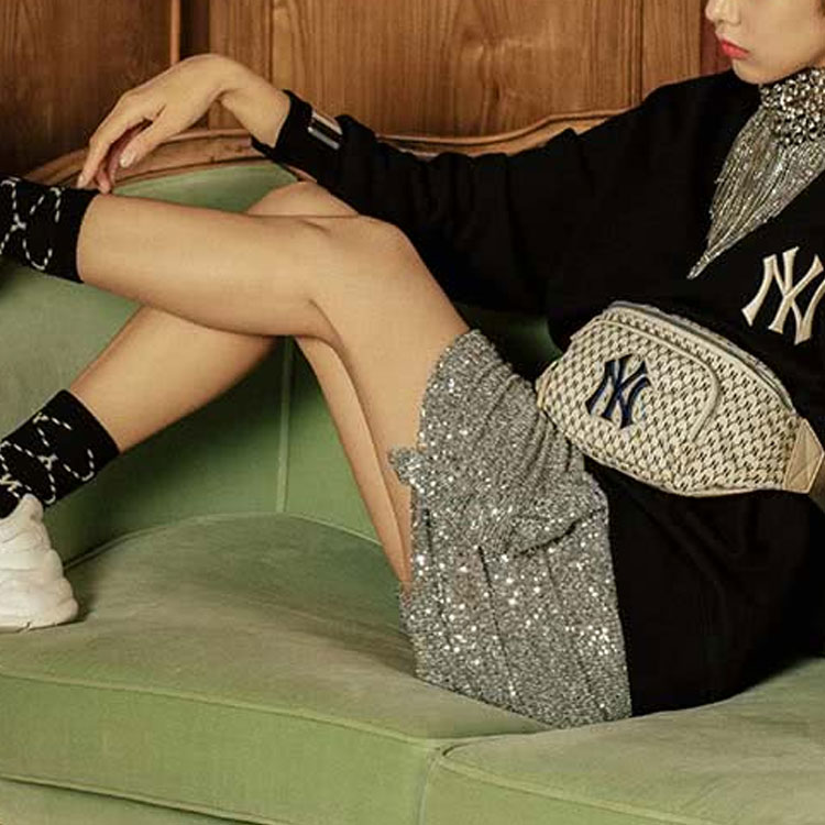 MLB New York Yankees Vintage Logo Embroidered Unisex Black Long Sleeve Sweatshirt 31MTM1041-50L 圖 6