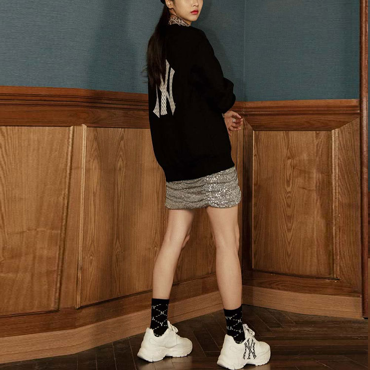 MLB New York Yankees Vintage Logo Embroidered Unisex Black Long Sleeve Sweatshirt 31MTM1041-50L 圖 7