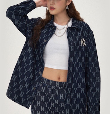 MLB New York Yankees Logo Vintage Navy Long-Sleeve Retro Unisex Style. 3AWSN4014-50BLD Shop MLB New York Yankees Logo Vintage Navy Long-Sleeve Retro Unisex Style. 3AWSN4014-50BLD