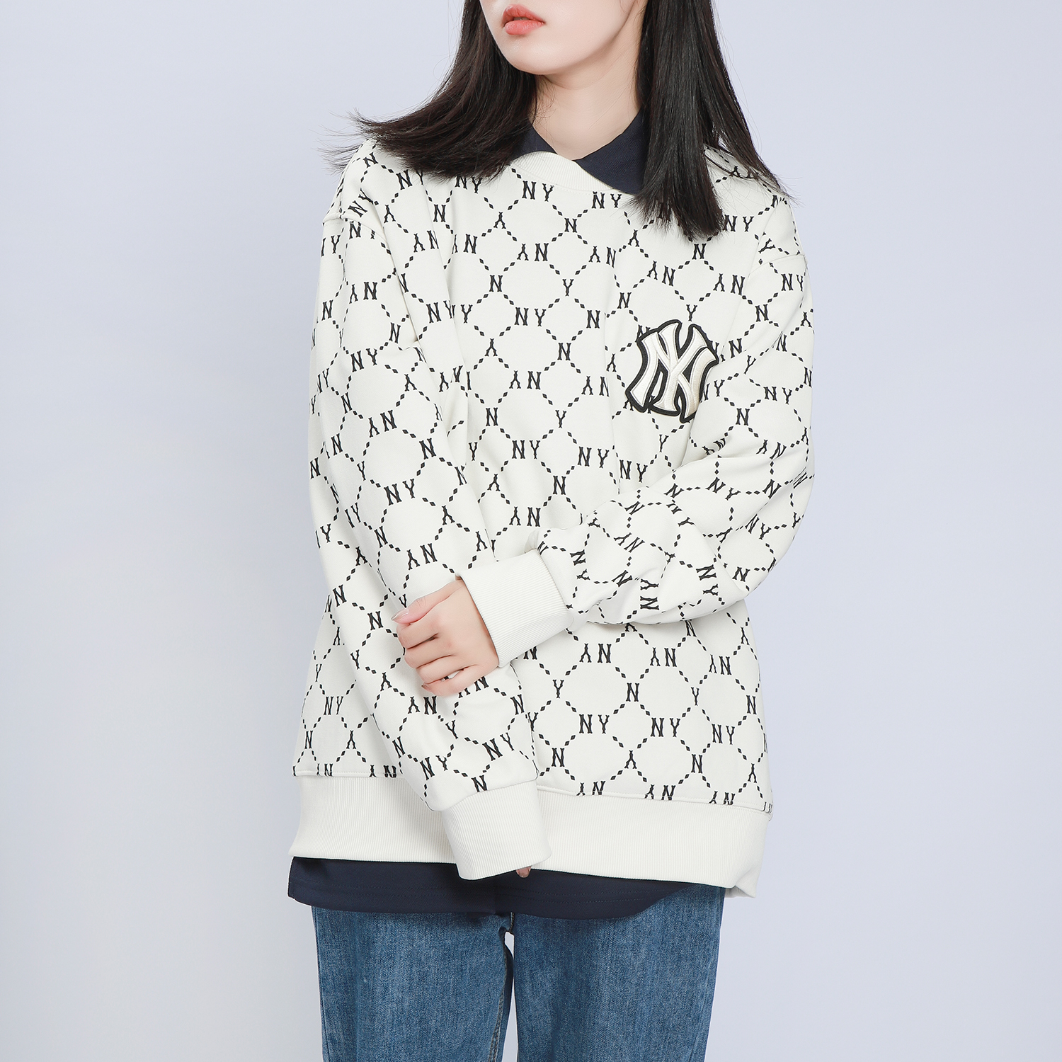 MLB New York Yankees Vintage Logo Print Cream Pullover Sweatshirt Unisex 3AMTM0314-50CRS 圖 4