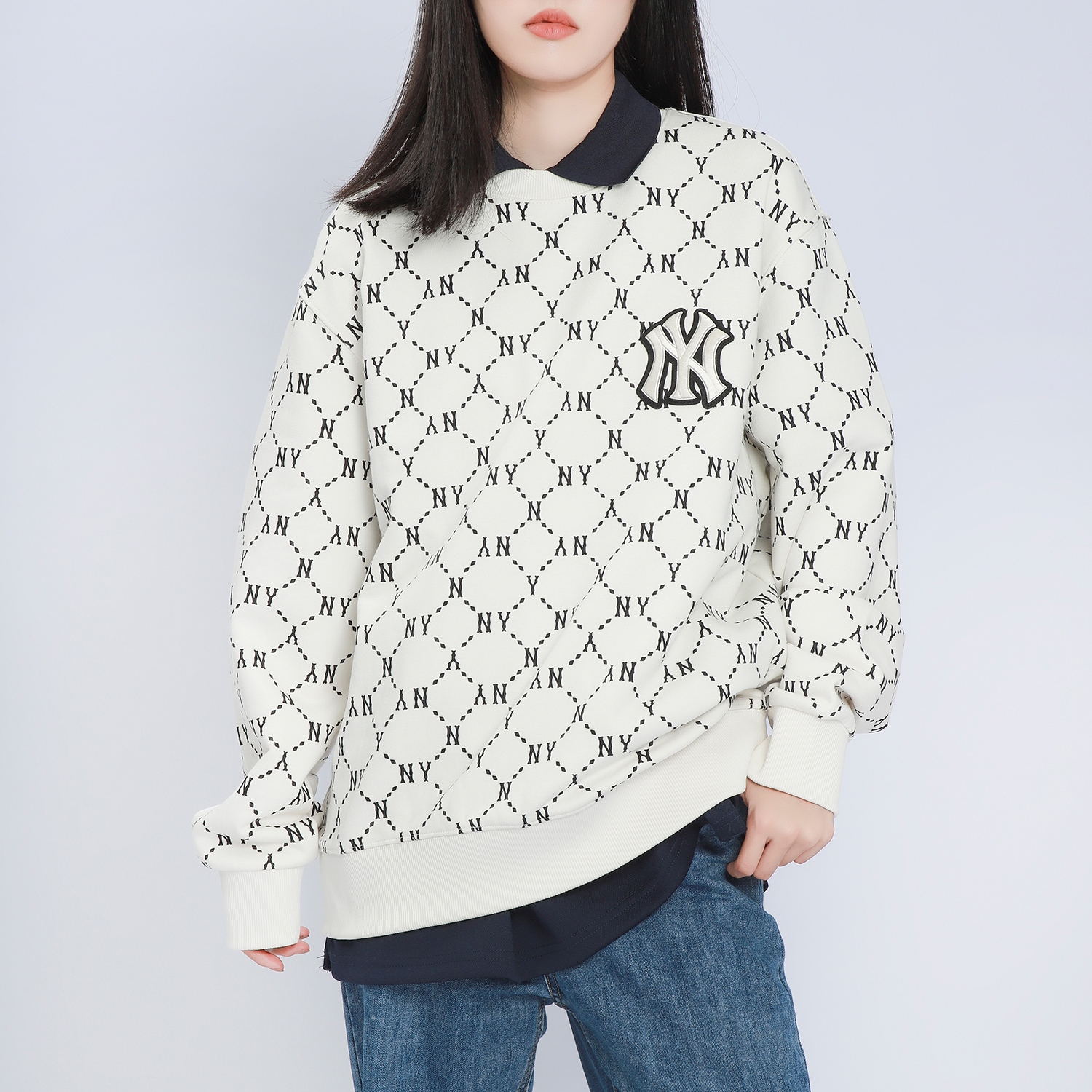 MLB New York Yankees Vintage Logo Print Cream Pullover Sweatshirt Unisex 3AMTM0314-50CRS 圖 5