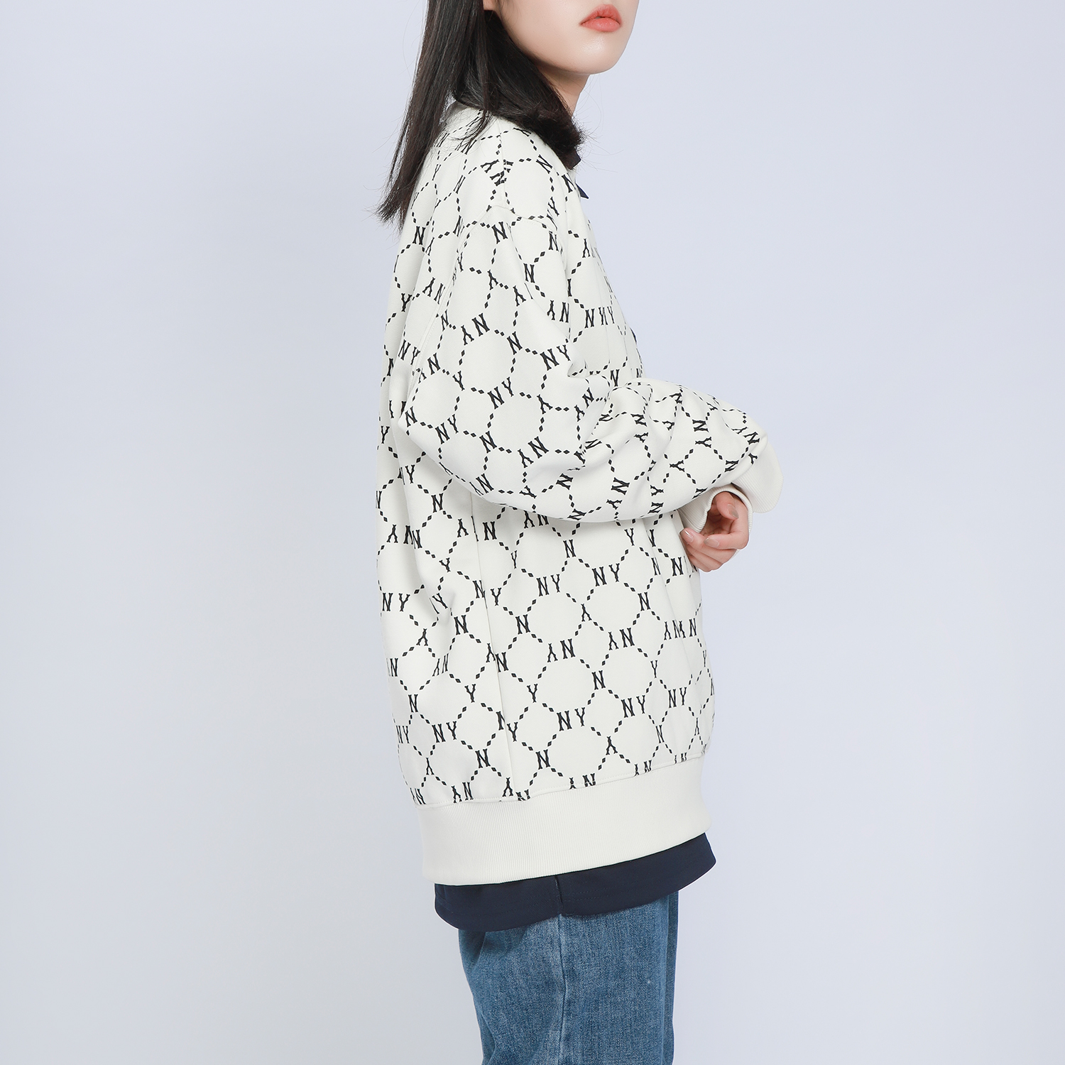 MLB New York Yankees Vintage Logo Print Cream Pullover Sweatshirt Unisex 3AMTM0314-50CRS 圖 7