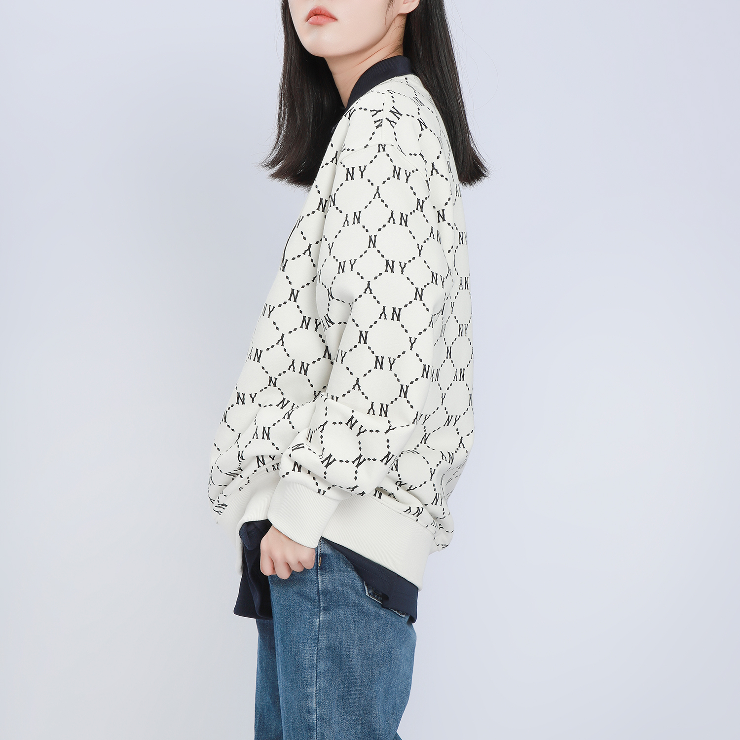 MLB New York Yankees Vintage Logo Print Cream Pullover Sweatshirt Unisex 3AMTM0314-50CRS 圖 8