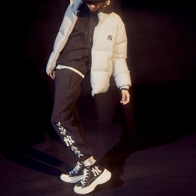 Chaqueta Corta Puffer Blanca Unisex MLB New York Yankees Invierno. 31DJ03061-50I Details for Chaqueta Corta Puffer Blanca Unisex MLB New York Yankees Invierno. 31DJ03061-50I