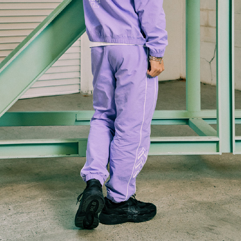 Sizing MLB Nike Air Max 97 Retro 'Elevated Black' dalam Hitam Elegan 32SHC3111-07L