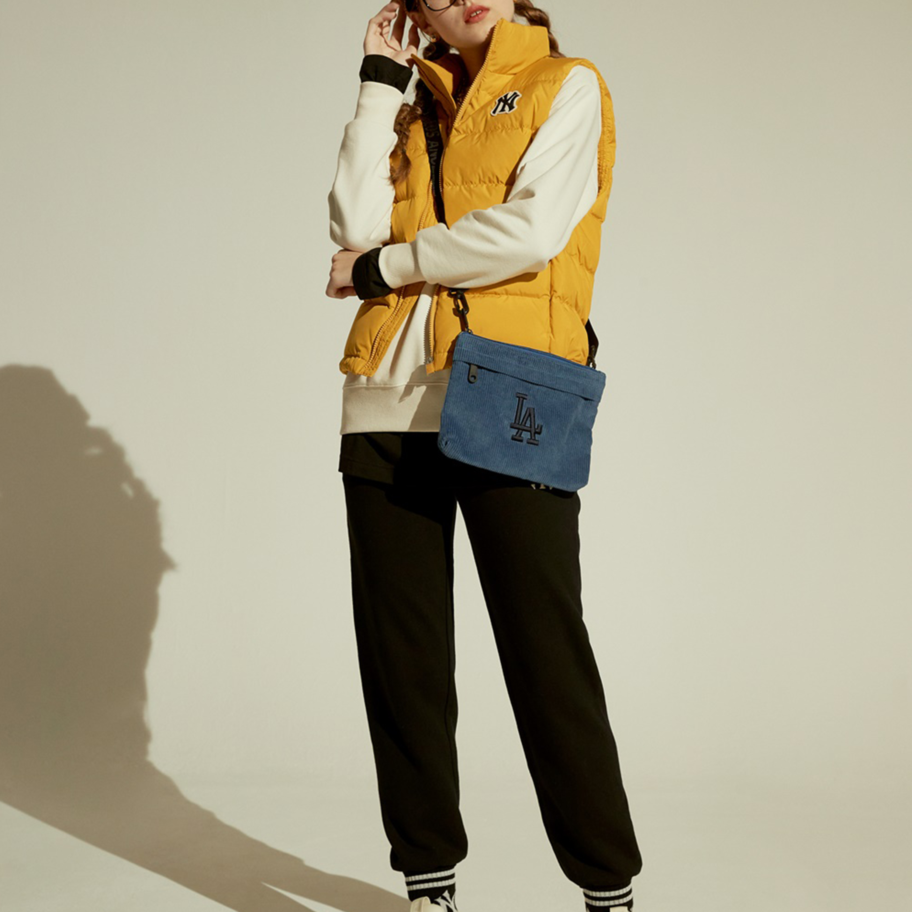 Cheap MLB NY Unisex Rompi Mustard Kuning Puffer dengan Isi Bulu. 31DV01061