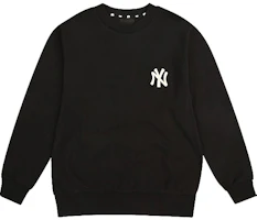 MLB NY Yankees Black Logo Patch Crewneck Sweatshirt Unisex Long Sleeve Casual Wear 31MT01941-50L MLB NY Yankees Black Logo Patch Crewneck Sweatshirt Unisex Long Sleeve Casual Wear 31MT01941-50L