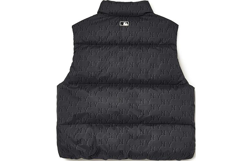 Lookbook MLB NY Yankees FW23 Monogram Rompi Puffer Unisex Hitam 3ADVM0136-50BKS