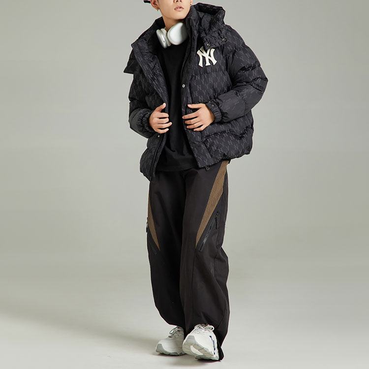 Details for MLB 紐約洋基隊連帽羽絨短外套 黑色 男女款短版保暖外套 3ADJM0426-50BKS