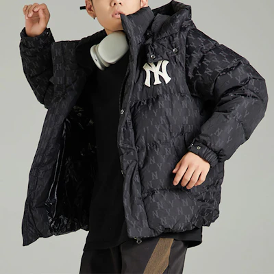 MLB 紐約洋基隊連帽羽絨短外套 黑色 男女款短版保暖外套 3ADJM0426-50BKS 1