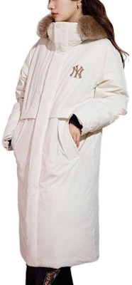 MLB 紐約洋基隊奶油色長版羽絨連帽外套 男女適用 3adjec626-50crs Lookbook MLB 紐約洋基隊奶油色長版羽絨連帽外套 男女適用 3adjec626-50crs