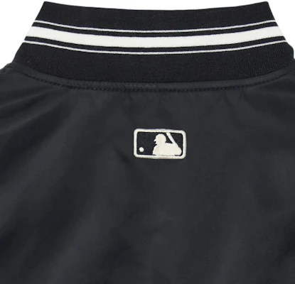 MLB Nylon Varsity New York Yankees Baseball Collar Jacket Unisex Black 3AJPV0331-50BKS Cheap MLB Nylon Varsity New York Yankees Baseball Collar Jacket Unisex Black 3AJPV0331-50BKS