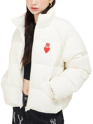 MLB 紐約洋基愛心刺繡拉鍊羽絨外套奶油色男女適用款式 3FDJH0136-50CRD Shop MLB 紐約洋基愛心刺繡拉鍊羽絨外套奶油色男女適用款式 3FDJH0136-50CRD