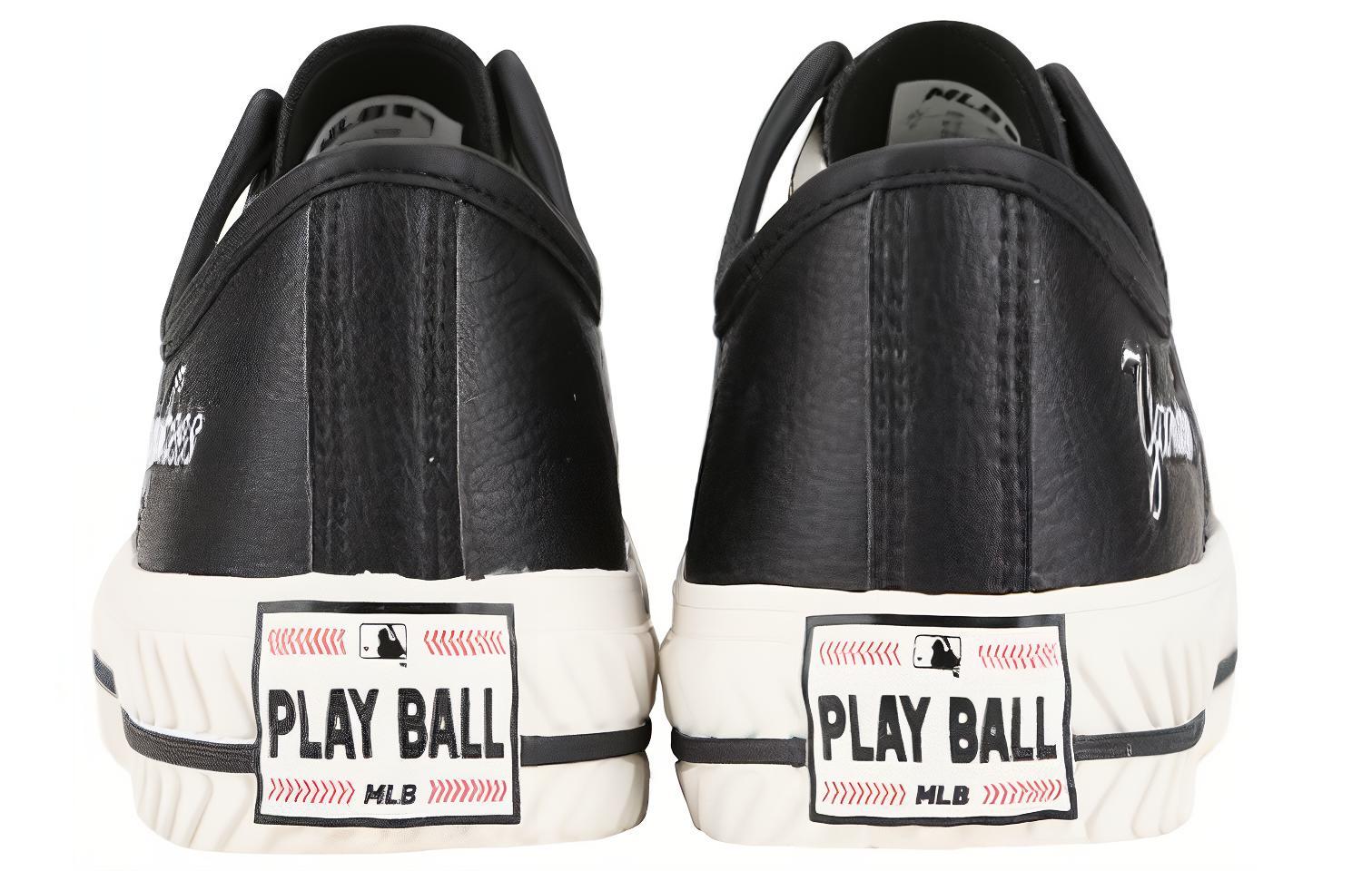 Shop MLBプレイボール ヤンキース ロー(黒) 32SHP3911-50L