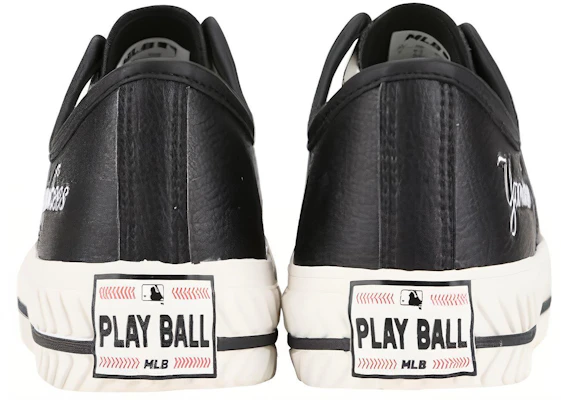 MLB Play Ball New York Yankees Rendah 'Hitam' 32SHP3911-50L Shop MLB Play Ball New York Yankees Rendah 'Hitam' 32SHP3911-50L