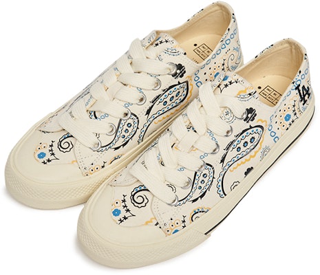 MLB Playball Low 'Putih Kashew Flower' 3ACVVP12N-07IVS Lookbook MLB Playball Low 'Putih Kashew Flower' 3ACVVP12N-07IVS