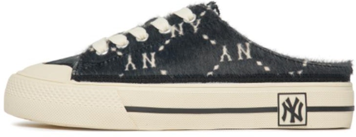 mlb-playball-mule-fur-black-monogram-3-amuufs-26-50-bks