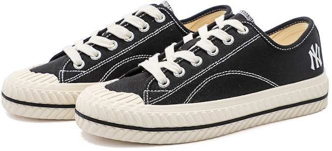 MLB Playball Origin 'Sepatu Kanvas Rendah Hitam' 3ACVVA11N-50BKS Lookbook MLB Playball Origin 'Sepatu Kanvas Rendah Hitam' 3ACVVA11N-50BKS