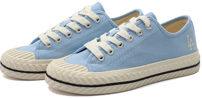 MLB 플레이볼 오리진 로우 캔버스 '라이트 블루' 3ACVVA11N-07BLL Lookbook MLB 플레이볼 오리진 로우 캔버스 '라이트 블루' 3ACVVA11N-07BLL